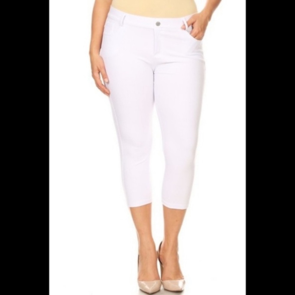 New- Plus Size Classic Solid Capri -White - image 1